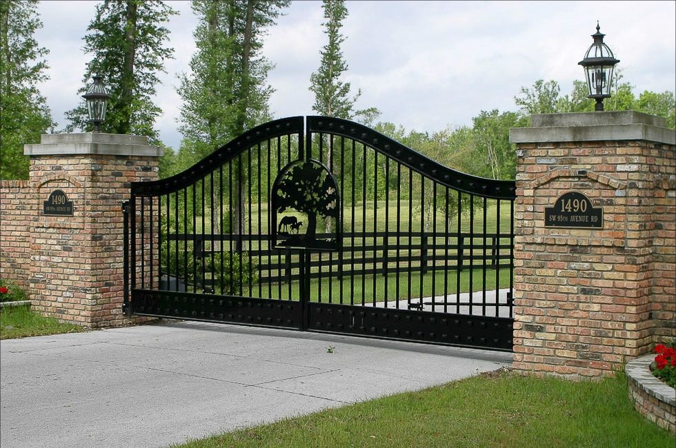 Residential Villa Garden Luxury Driveway Wrought Iron Main Gate Featured Image