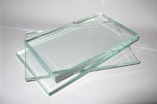 Güvenli yüksek mukavemetli bükme temperli cam kullanımı