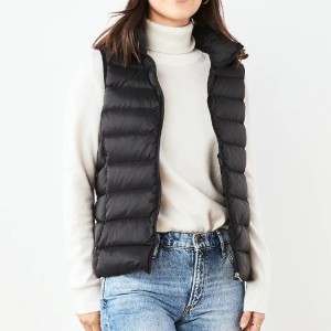 Packable Light Women's Custom OEM Quilted Puffer Down Vest Pẹlu Awọn apo
