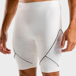 Topkwaliteit Fjouwer Way Stretch Nylon Spandex Tight Fit Workout Mesh Shorts foar manlju