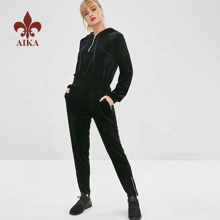 OEM/ODM Kitajska Ženska joga - Visokokakovostni navadni črni telovadni puloverji s kapuco z zadrgo po meri za ženske – AIKA