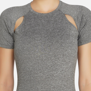 Ženska sportska majica kratkih rukava za teretanu s detaljima od poliesterske tkanine, rastezljiva u četiri smjera, visoke kvalitete, brzosušeća i prozračna sportska majica s prilagođenim logotipom