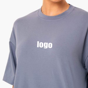 Tiskanje logotipa OEM Prevelika navadna majica s kratkimi rokavi Boyfriend po meri za ženske