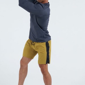Egendefinert høykvalitets kjølig tørr polyester reflekterende stripe menn med lange armer trenings-t-skjorter