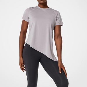 Hoogwaardige zweetafvoerende gespleten zoom Polyester Gym Sport T-shirts Aangepaste bedrukking voor dames