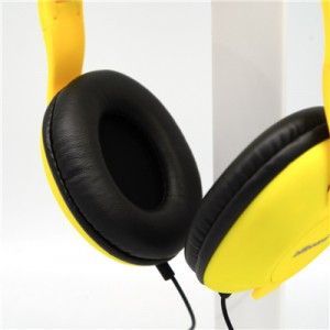 Headphone Over-Ear Kabel kanthi Cangkir Kuping sing Membatake Bising - Ngalangi Gangguan kanggo Pengalaman Audio Immersive