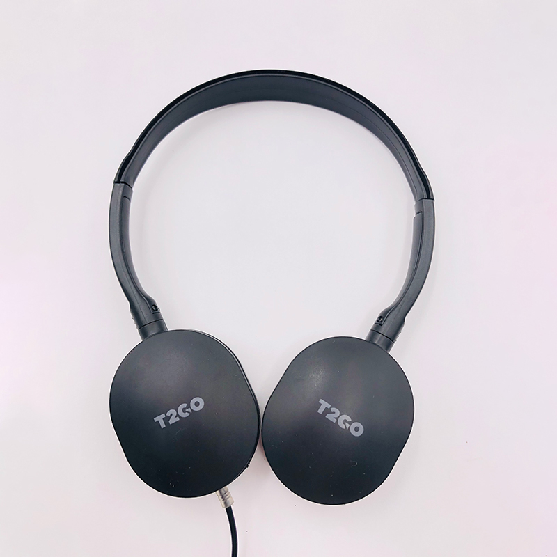 Angkat Hiburan Dina-Penerbangan Anjeun nganggo Headset On-Ear Disposable Kami - Disesuaikeun sareng Logo Anjeun