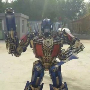 اتو Steampunk Optimus Prime ربات فلزی صنایع دستی عتیقه را تزئین می کند