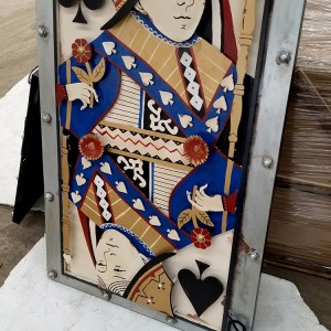וינטג' אמריקאי ברזל מלך ומלכה פוקר ציור פח תלת מימד בר קישוט קיר מסעדה קישוט קיר בסגנון תעשייתי