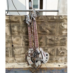 Hiasan dinding model gitar elektrik besi logam berat gaya punk
