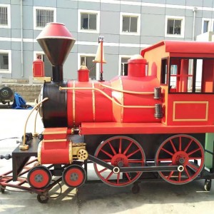 דגם רכבת קיטור בסגנון תעשייתי בגודל טבעי