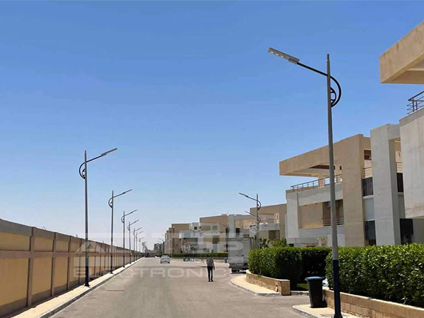 How long is the life of solar street lights