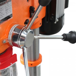 CSA guttgeheescht 12 Zoll Variabel Speed ​​Drill Press w / Laser & LED Luucht