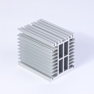 Екструдиран алуминиев радиатор