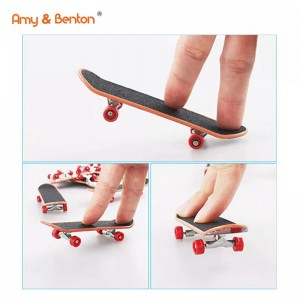 Mini-Finger-Skateboard aus Legierung, Lernspielzeug, Partygeschenke für Kinder