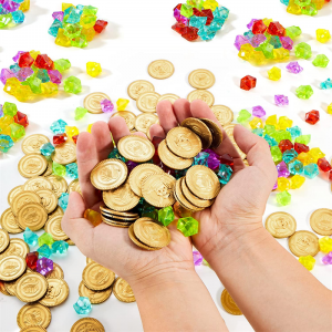 Пиратски златни монети од 100 парчиња и 100 парчиња скапоцен камен накит, играчки, украси за забава