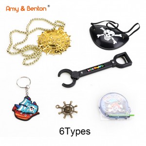 កញ្ចប់ផ្គត់ផ្គង់ Pirate Party (26 កញ្ចប់), Pirate Toys Halloween Decorations Maze Game, Keychain, Pendant, Eyepatch, Robot Hand