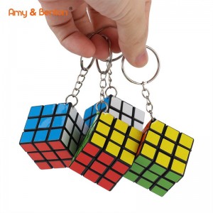 Mini 3x3 Magic Cube Puzzle Keyring Fidget Toys Party Bag Zawadi Fillers
