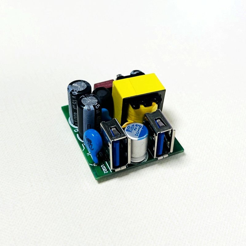 DOE kétportos 5V 3,6A USB AC DC tápegység modul