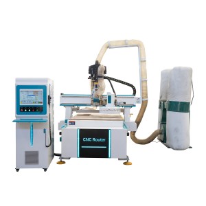 Mycket använd automatisk verktygsväxlare Trädesigngravyrskärning CNC-maskin för möbelbearbetning