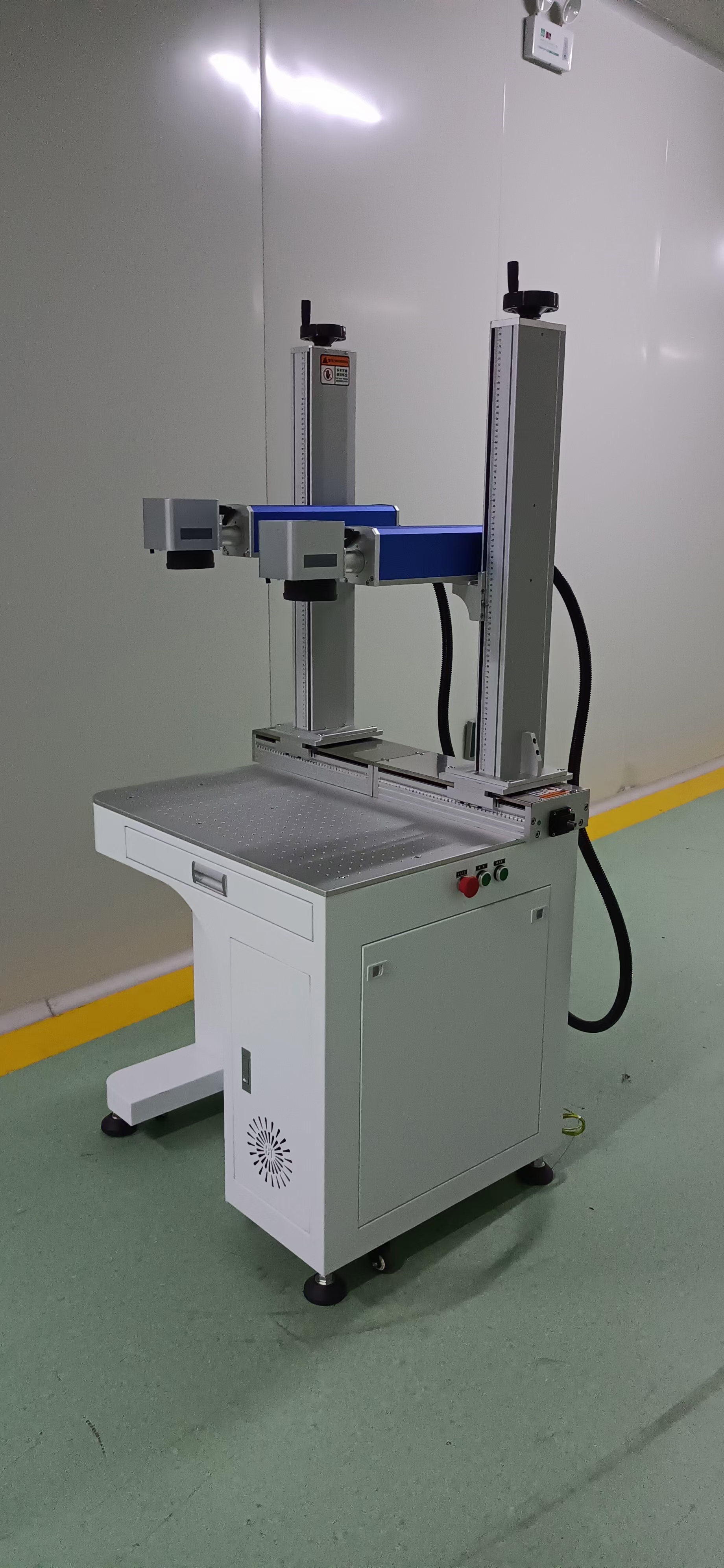 Máquina de marcação a laser de fibra de cabeça dupla