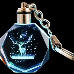ចិន Artigifts Factory ចិញ្ចៀនកូនសោកញ្ចក់ផ្ទាល់ខ្លួន 3D Crystal Keyring Laser Logo Keychain Photo Sublimation Blank Crystal Key Chain Led