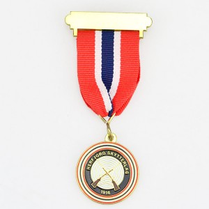Wholesale Sports Metal Alloy Award Vintage Personalized Custom Medal Koa Enamel Medal Badge