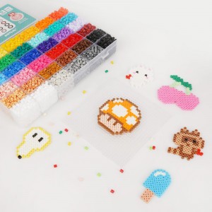 Artkal Fuse ပုတီးစေ့ Perler 24 Grids 2.6mm Hama Beads Kit 12000 Pcs မိန်းကလေးနှင့်ယောက်ျားလေးများအတွက် DIY ကစားစရာအစုံ
