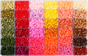 កញ្ចប់អង្កាំ Artkal Fuse 72 Colors 11,600pcs Melting Beads Kit Compatible Perler Beads Hama Beads, Fusion Beads Kit with 5 ironing paper in a grid box.