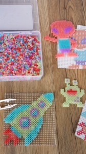 Nije oankomst Glow in Dark Beads Set Hege kwaliteit DIY Craft Toy S-5mm 20 kleuren 5000 Artkal Beads Boxes Set.