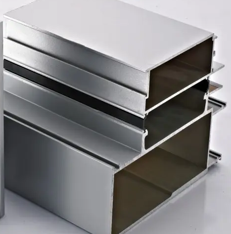 Ynlieding ta de foardielen fan aluminium alloy profilen