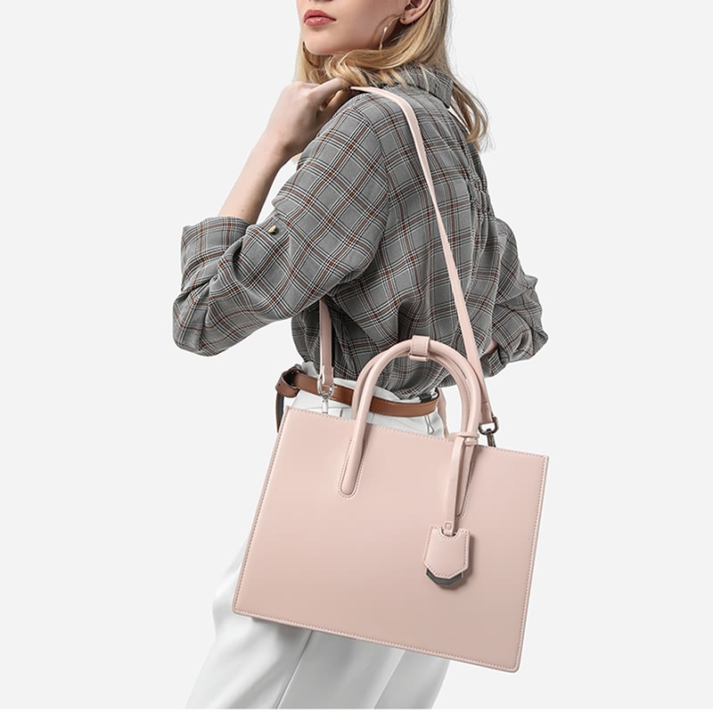 woman-handbag2