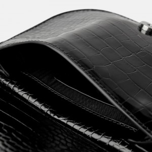 Custom Black PU Crocodile Leather Fanny Pack Women Belt Bag