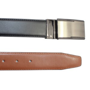 Reversible Belt with a Checkerboard Pattern for a Retro Vibe 35-23301