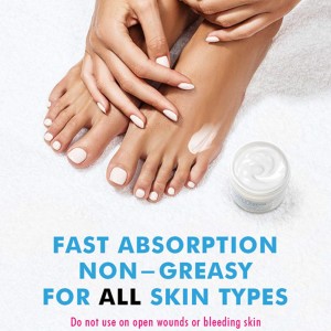 Wholesale custom relieve dry skin snail white foot care cream moisturizing soothing collagen Anti wrinkle foot lotion