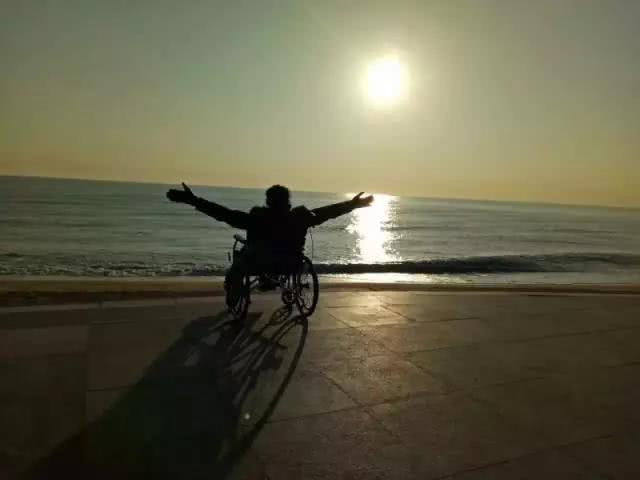 Использование и обслуживание электрической инвалидной коляски