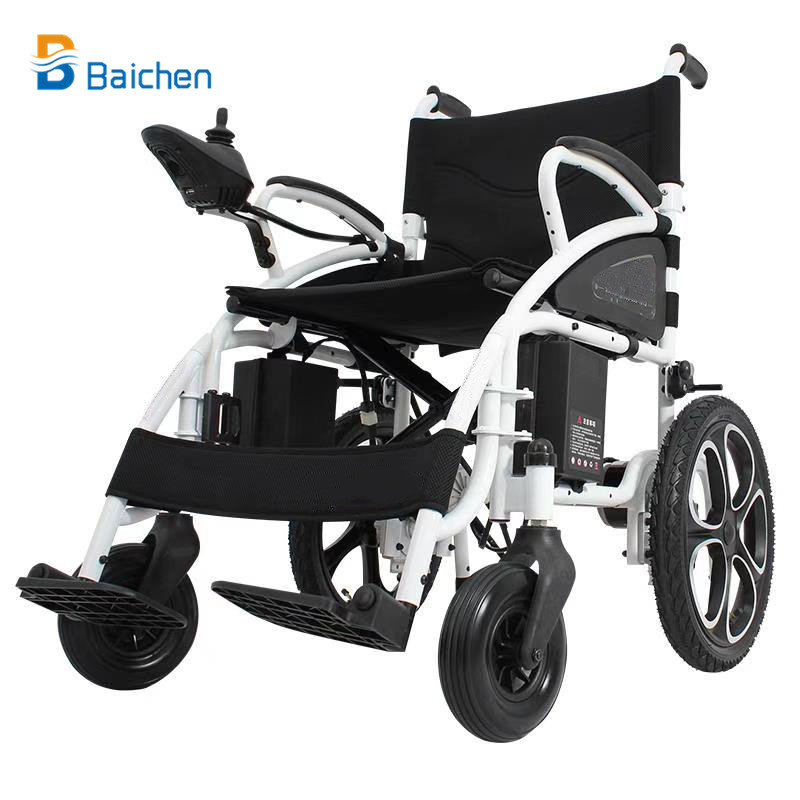 Zakaj zamenjati svoj invalidski voziček z ročnim upravljanjem z modelom na električni pogon?