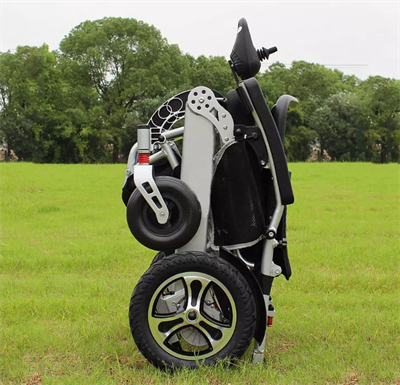Intelligent electric wheelchair inzira yakachengeteka uye yakavimbika yekufambisa kune vakwegura