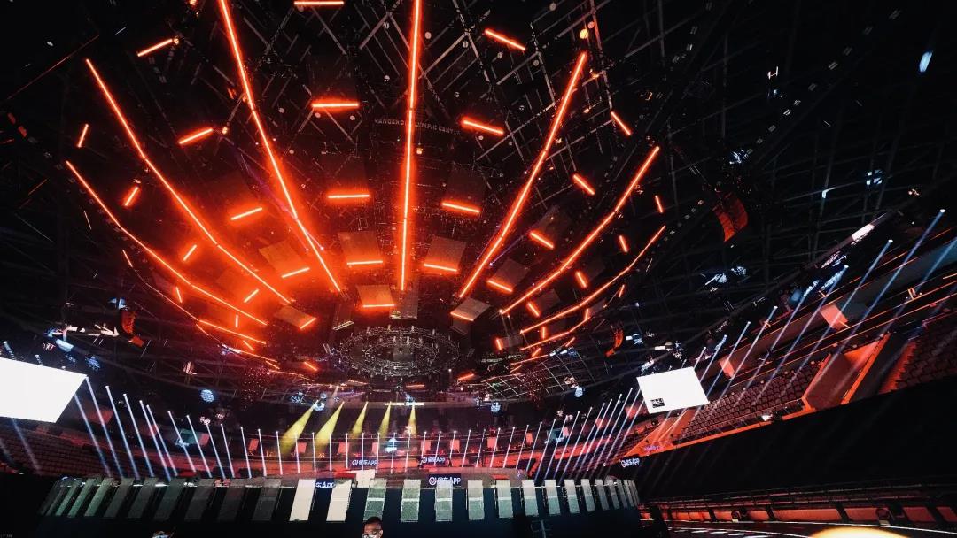 Zhejiang Satellite TV’s “Super 818 Car Carnival Night” has a super-burning effect in the sky stage space!