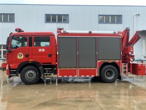 Vízhabtartályos tűzoltó teherautó, mentőmotoros tűzoltóautó