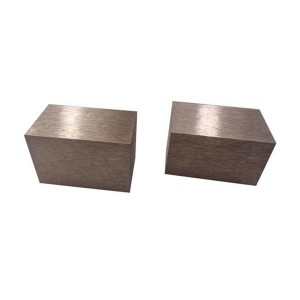 Oem&Odm ភាពរឹងខ្ពស់ ធន់ទ្រាំនឹងការពាក់-ធន់ទ្រាំនឹងប្លុក Tungsten ដែករឹង Ingot Tungsten Cube Cemented Carbide Cube
