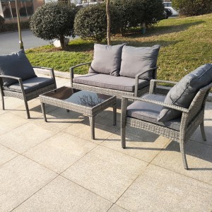 Conxunto de 4 sofás de patio con cadeiras de brazos de vimbio para exteriores con vidro temperado estampado en negro