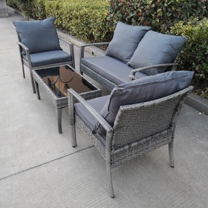 Conxunto de 4 sofás de patio con cadeiras de brazos de vimbio para exteriores con vidro temperado estampado en negro