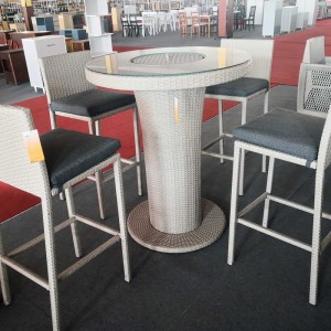 5ks vonkajšia súprava barových stoličiek z prútia s vedrom na ľad