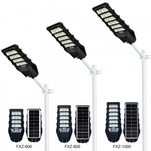 Ipari napelemes utcai lámpák, alumínium napelemes útlámpa kormányzati projekthez.