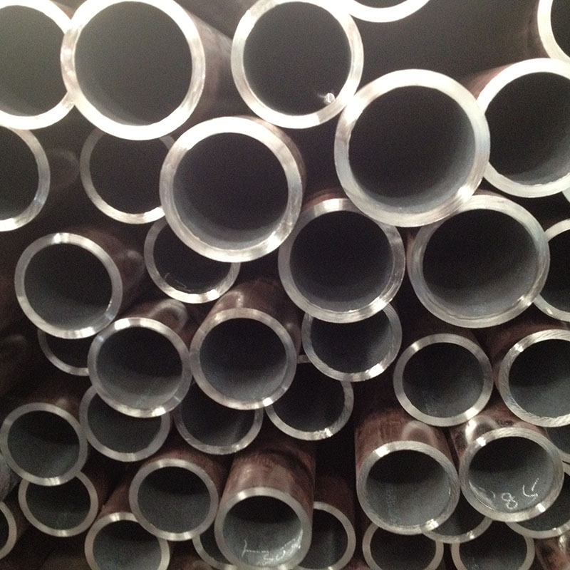 उच्च दाबासाठी ASTM A192 बॉयलर कार्बन स्टील ट्यूब्स