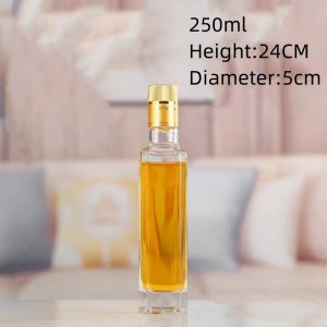 Прозрачна квадратна бутилка за зехтин от 250 ml