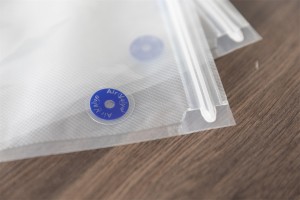 Vacuum sealer bags with zipper and valve