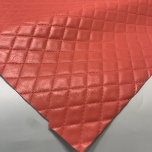 ក្រុមហ៊ុនផលិតស្បែក Faux Leather Professional ដែលធន់នឹងភ្លើង ស្បែក PVC សម្រាប់កាបូប