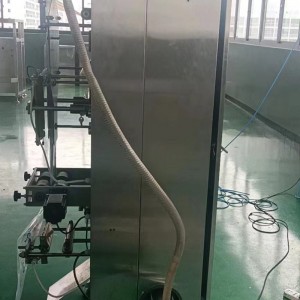 Automātiska maza šķidrā eļļa horizontālā piena vīna trauku ziepes aerosola izsmidzināmā sula tēja mazgāšanas līdzeklis automātiska ūdens paciņu pildīšanas iepakošanas mašīna